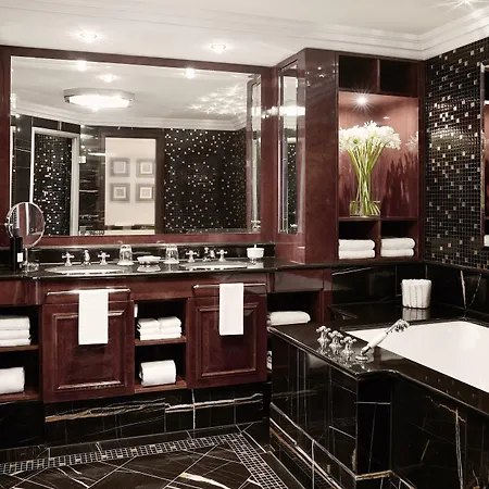 Breidenbacher Hof, Grandhotel 2025 - 101 Besten Ντίσελντορφ
