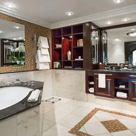 Szálloda Breidenbacher Hof, Of The Year 2026 - 101 Besten 5*