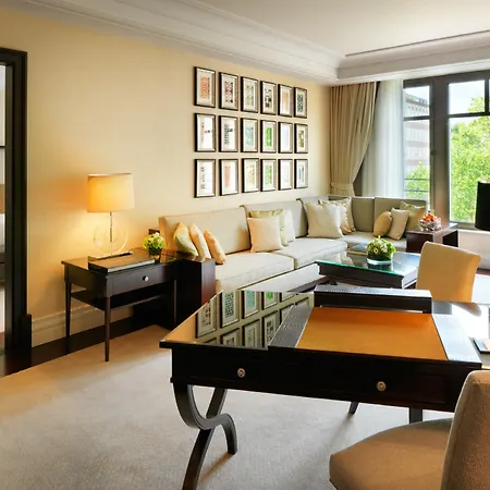 Breidenbacher Hof, Grandhotel 2025 - 101 Besten 5* Düsseldorf